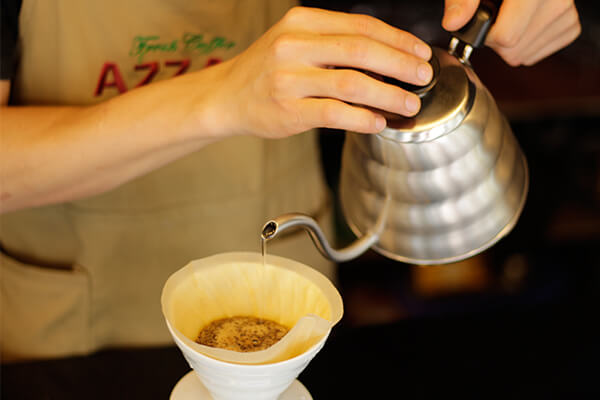 azzan pour over drip coffee
